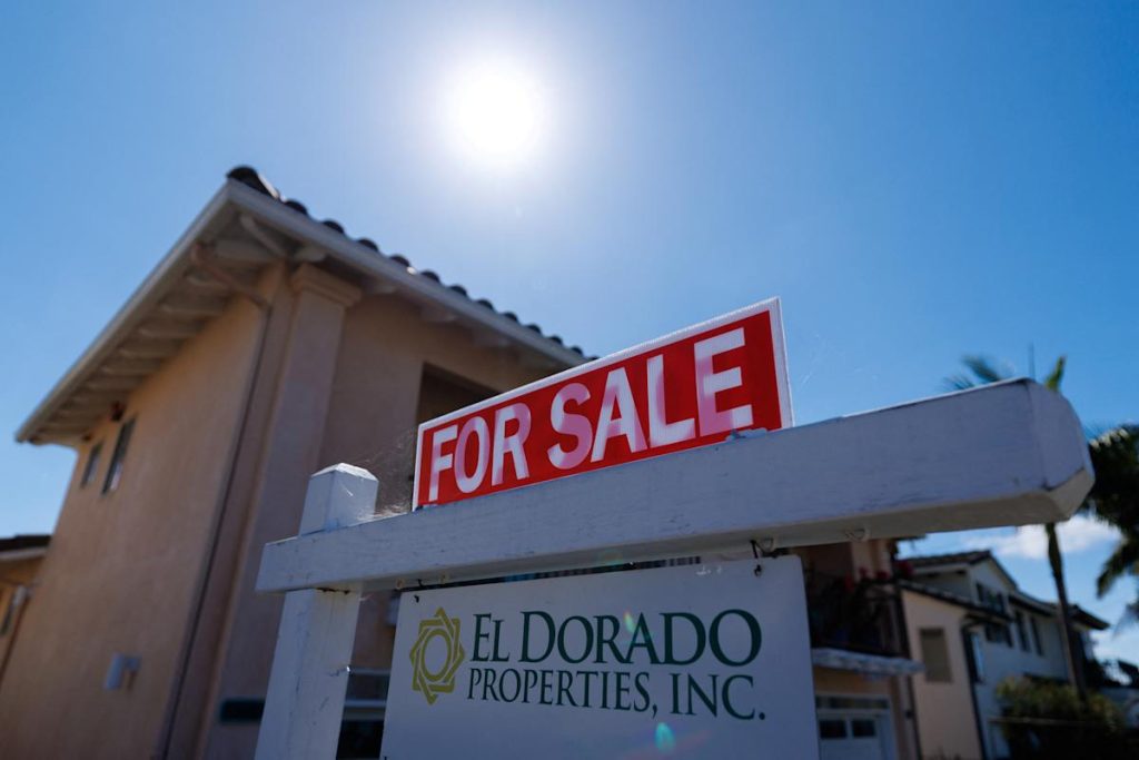 Mortgage and refinance interest rates today