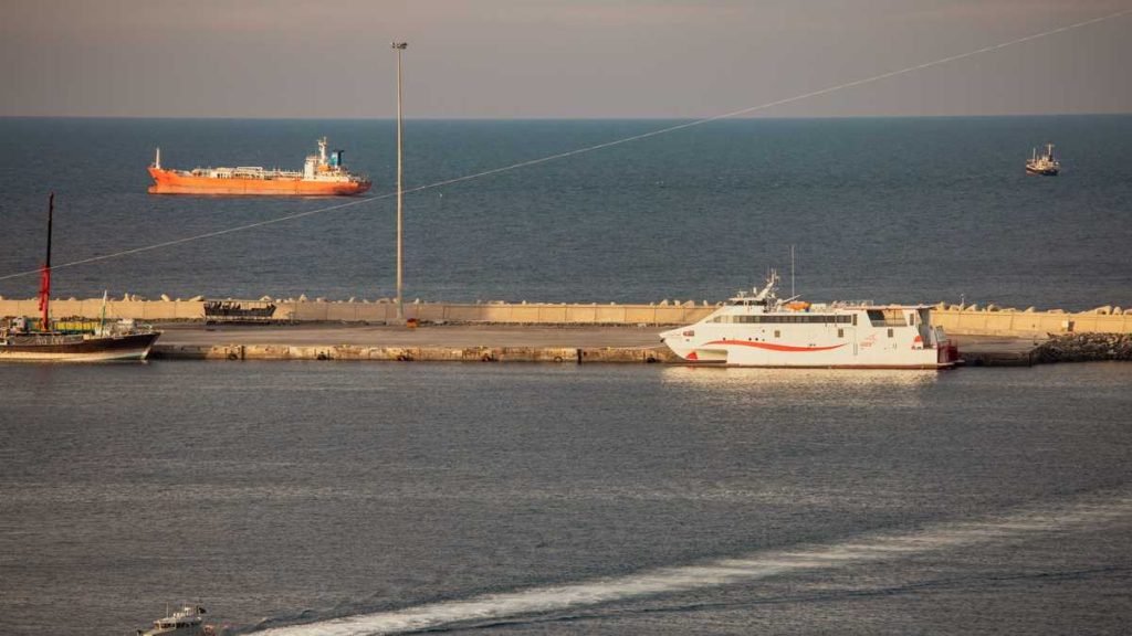 How could commodity shortages beyond oil hit home? – WESH