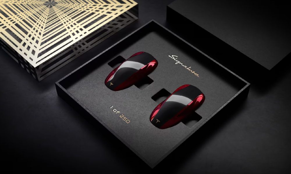 Tesla launches 200mph Model S “Gold” Signature in invite-only purchase