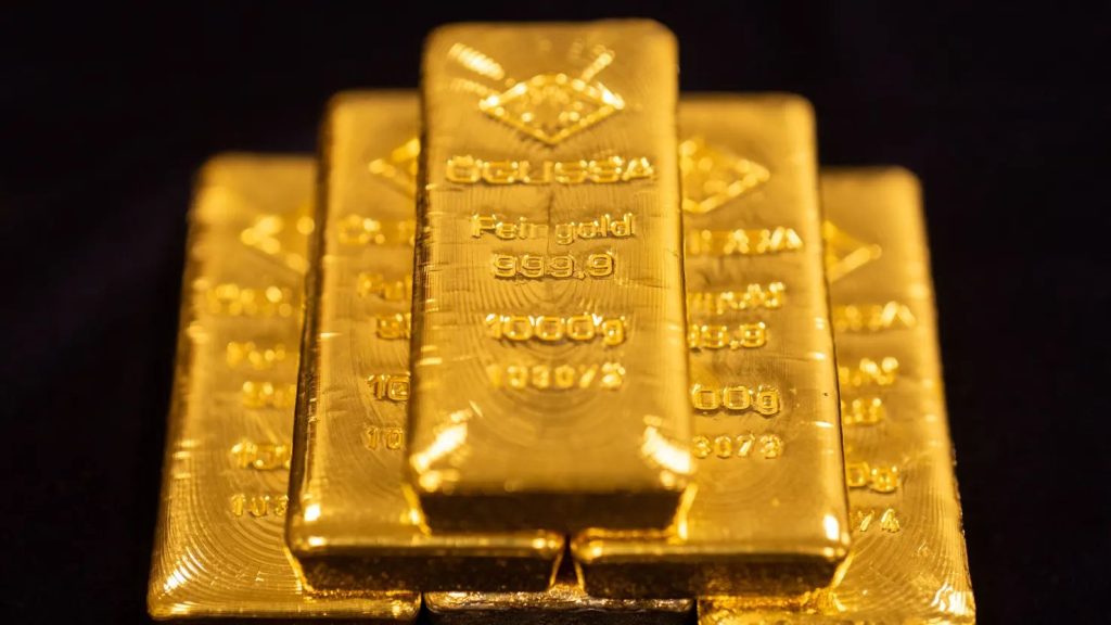 Ghana seeks to sell 30% of gold from miners to boost reserves, central bank