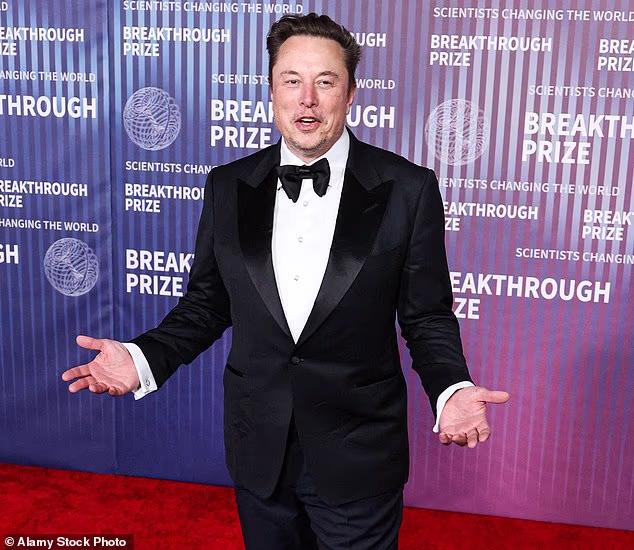 Third of UK investors eye up SpaceX shares