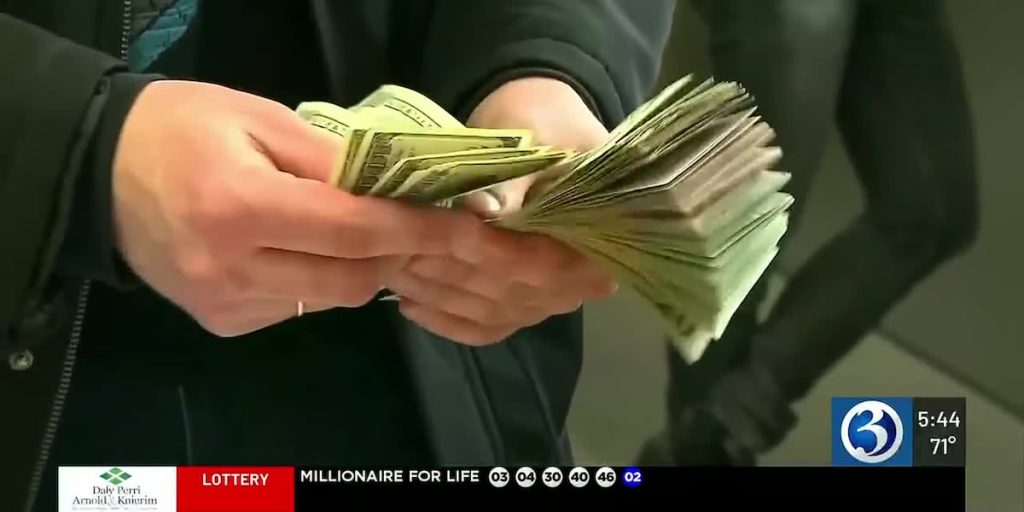 Personal loan requests for everyday bills more than double since 2023