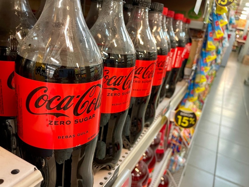 Coca-Cola: A Strong Defensive Investment in a Slowing Economy