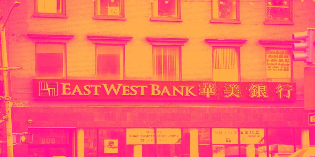 2 Bank Stocks with Solid Fundamentals and 1 We Ignore