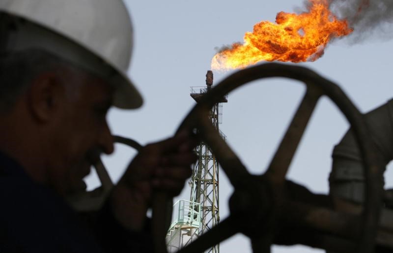 Oil prices rise as Trump flags potential strikes against Iran if peace talks fail By Investing.com