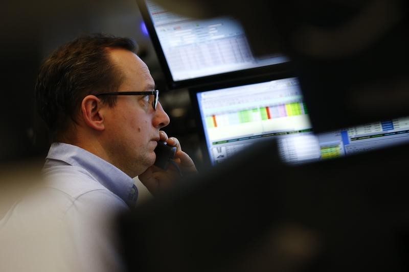 FTSE 100 today: Stocks rise as Iran deal hopes offset oil surge By Investing.com