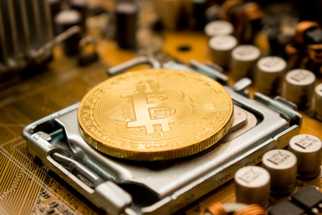 Why Institutional Allocators Are Prioritizing Bitcoin And Specialist Hedge Funds In 2026