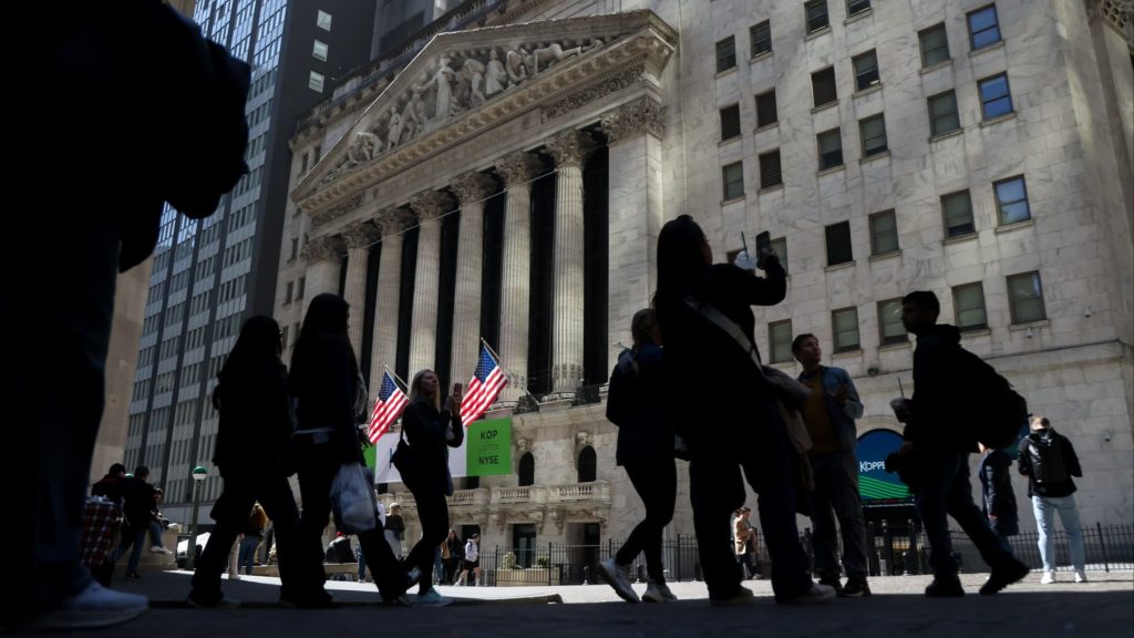 No edge, no hedge: why markets are stuck – Financial Times