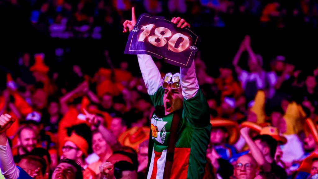 Short sellers reap more than $2.3bn profit betting against gambling companies – Financial Times