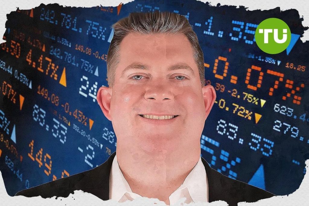 Secular bull markets begin on breakout points, Ryan Detrick argues