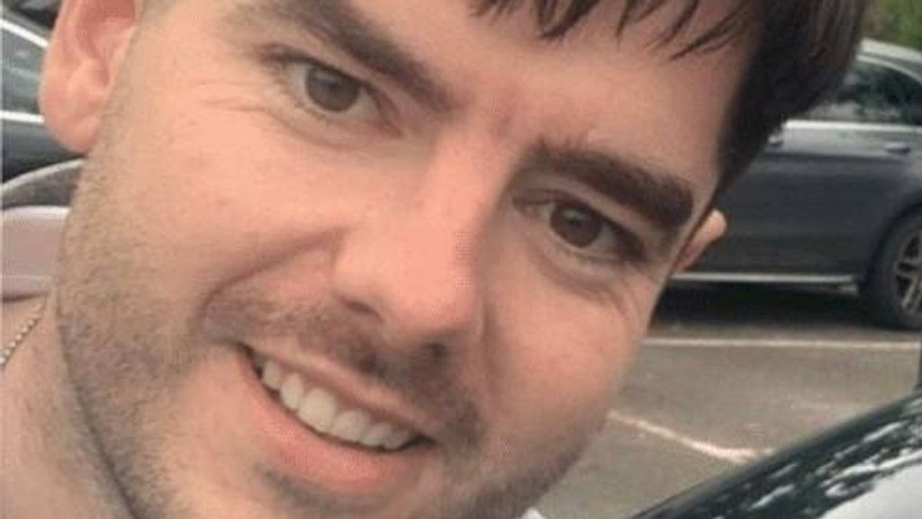 ‘I’m a mortgage expert and small change can save you thousands and slash the term’