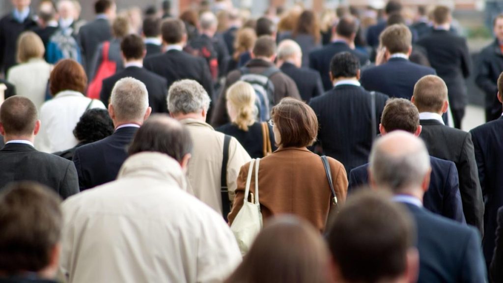 UK economy contracts for first time since last August