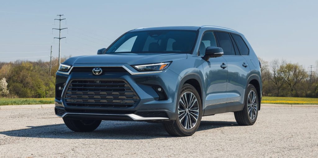 View Photos of the 2026 Toyota Grand Highlander Platinum Hybrid Max – Car and Driver