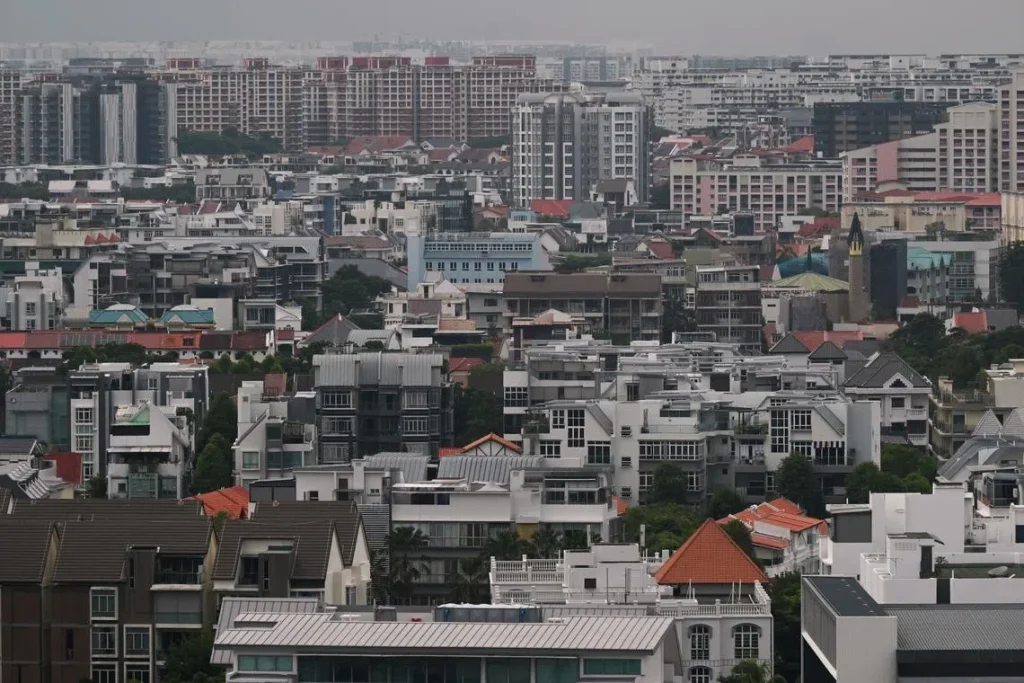 Singapore households’ net wealth up, but also taking on more debt such as home loans