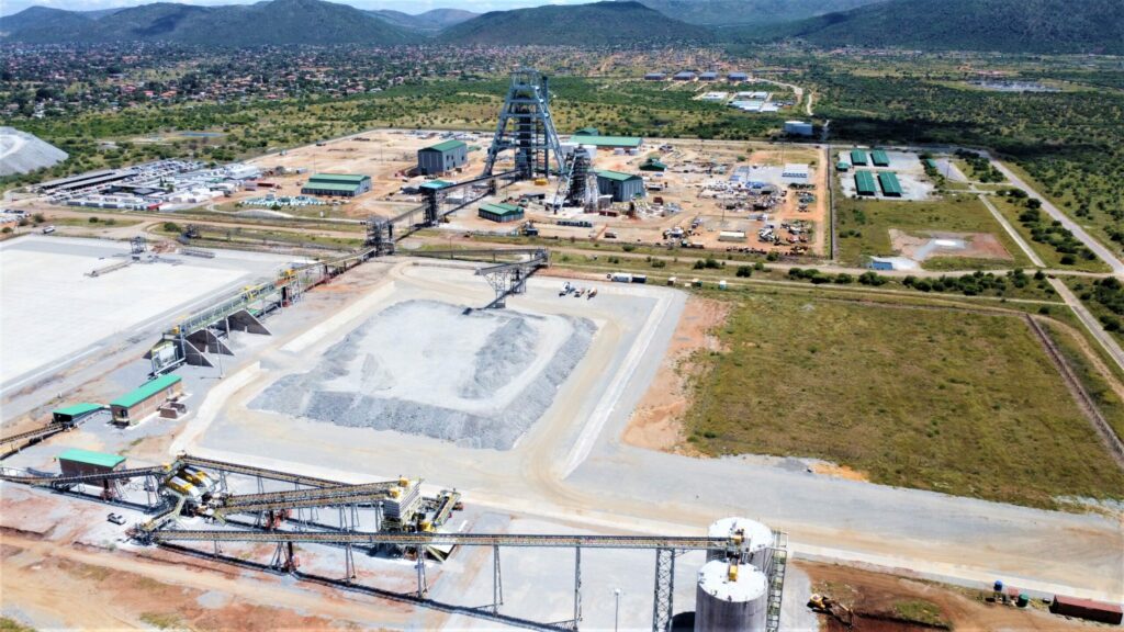 Wesizwe Platinum resumes trading after JSE lifts suspension
