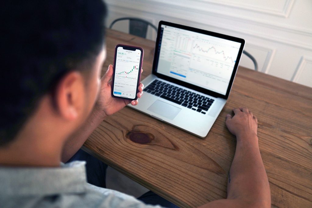 Hedge Fund and Insider Trading News: David Tepper, Bill Ackman, Ken Griffin, Warren Buffett, Elliott Management, Segantii Capital, TOMS Capital, Broadwood Capital, Aflac Inc (AFL), Slide Insurance Holdings Inc (SLDE), and More