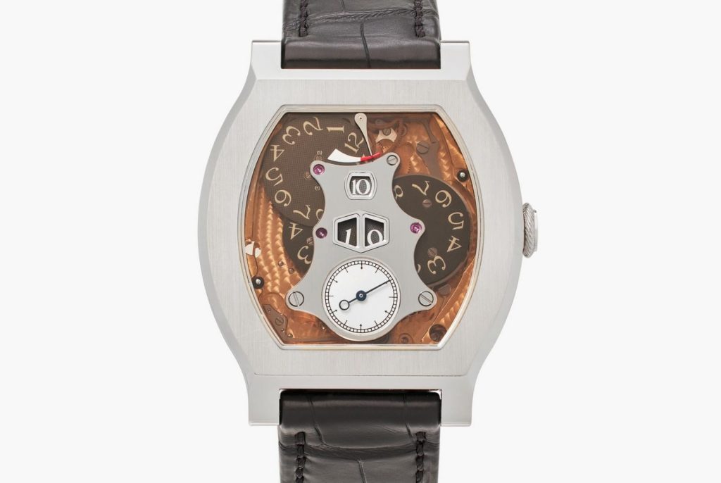 Tom Brady’s custom platinum F.P. Journe Vagabondage II, featuring a stunning 18k rose gold movement and no dial signature, completely shattered records by fetching $960,000 at Sotheby’s New York
