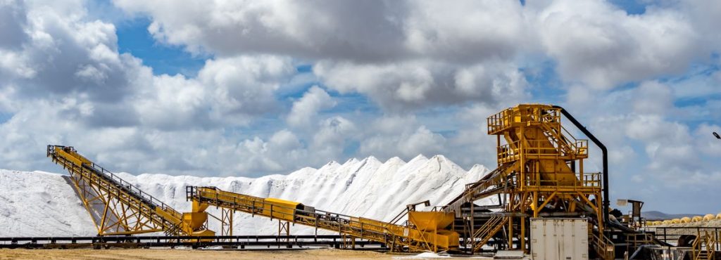 Low Risk Commodity Stocks Investors May Want To Watch Right Now