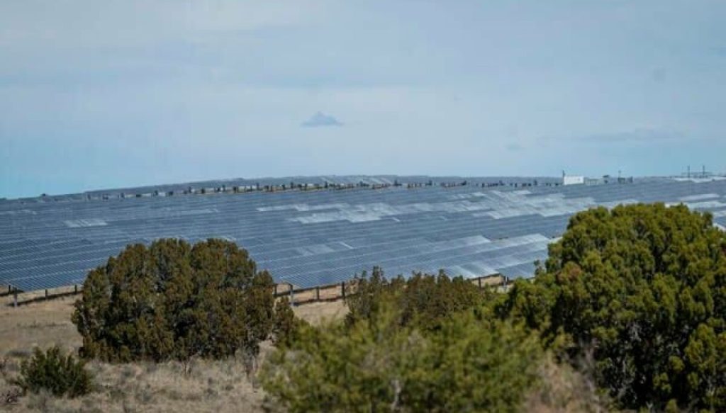 Solar farms take up a sliver of New Mexico land, new industry map shows