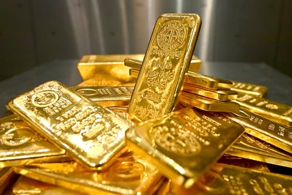 Gold near two-week high, downside risks remain – London Business News