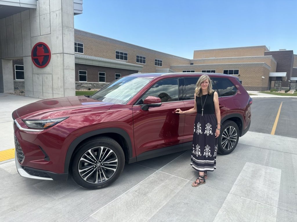 2026 Toyota Grand Highlander Platinum Hybrid MAX delivers luxury, power and family practicality | News, Sports, Jobs