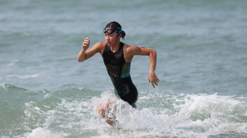 Kazakhstani triathlete Diana Yerzhanova wins 2026 Europe Triathlon Junior Cup gold – Qazinform