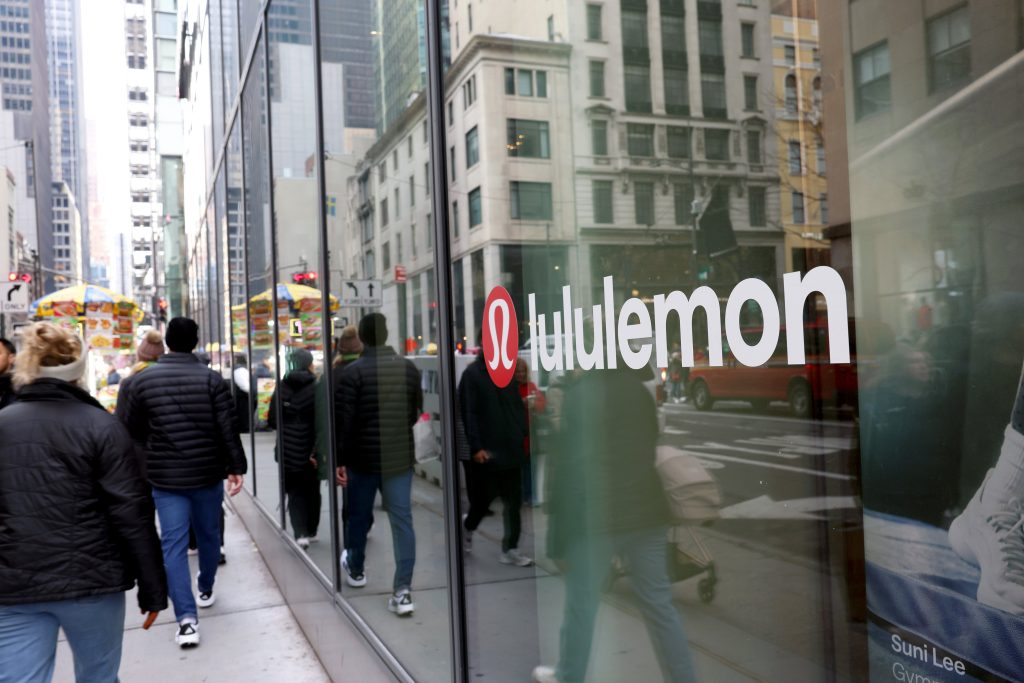 15% Back at lululemon: Stack With Amex Platinum Card Credit