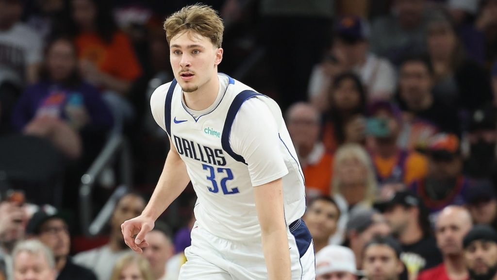 Mavs Offer Massive Trade for 1/1 Cooper Flagg Debut Patch Autograph Card, Card Has $1M+ Bounties