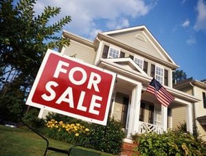Mortgage demand stalls as 30-year rate holds at 6.77%