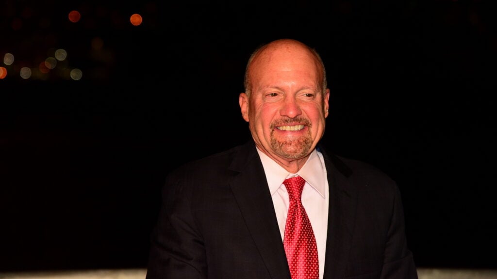 Jim Cramer Stock Picks: Summit Therapeutics Is A ‘Great Spec’ – Carvana (NYSE:CVNA)