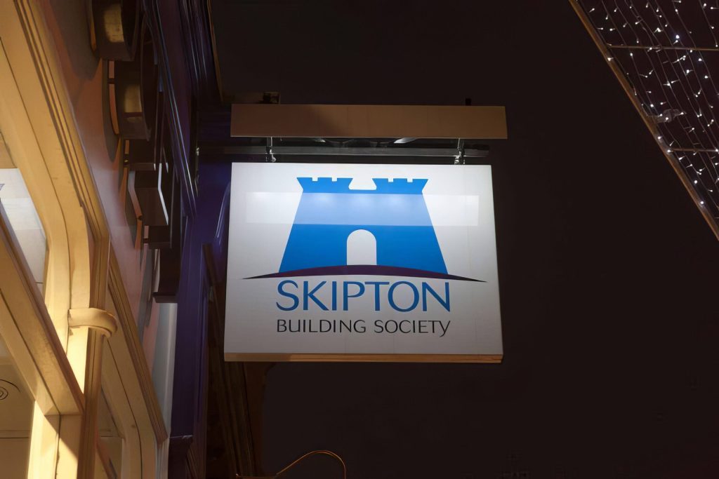 Skipton cuts rates and adds new fixed deals for existing borrowers