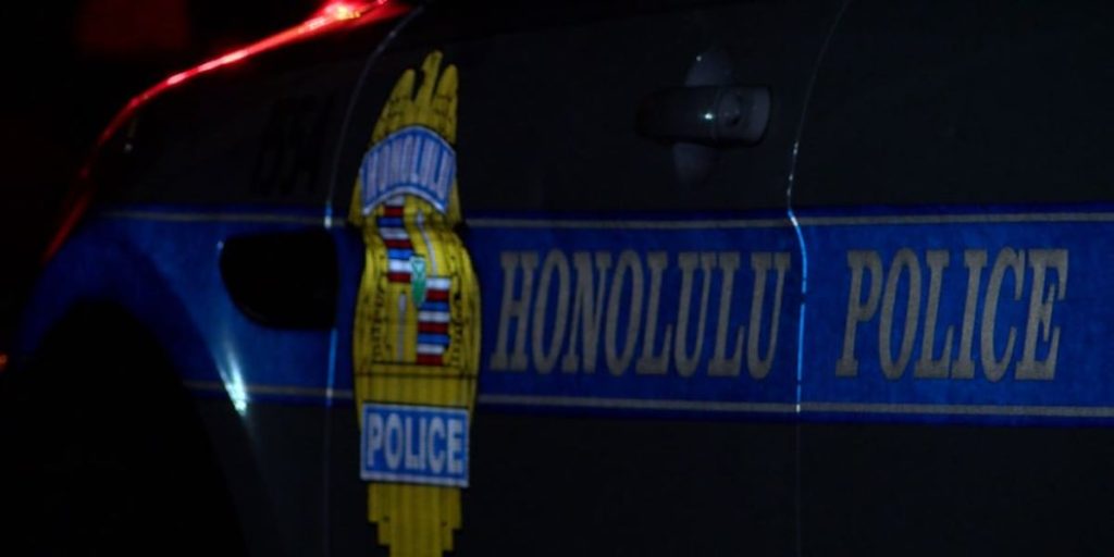 Police investigate robbery after teen robbed, assaulted in Pearl City