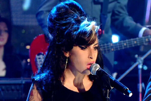 Amy Winehouse’s best friend to auction late singer’s belongings