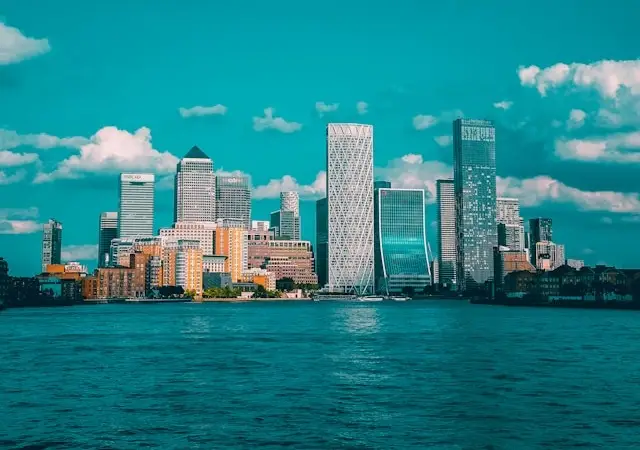 Why Buy-to-Let Investors Are Turning to London’s Docklands – London Business News