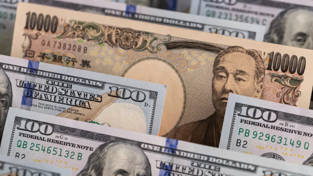 US dollar shaken after intervention to strengthen Japanese yen