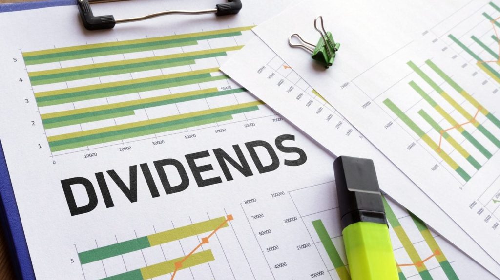 How to Build $7,800 a Month in Dividend Income Without Owning a Single Yield Trap