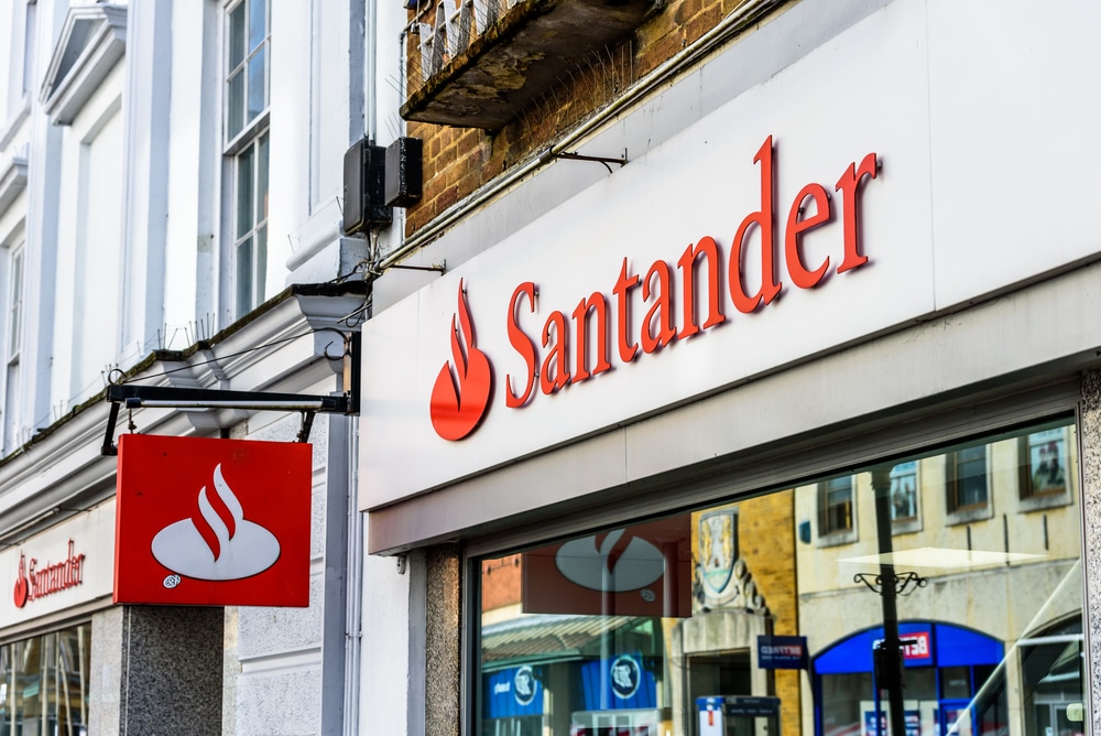 Santander cuts BTL and residential mortgage rates
